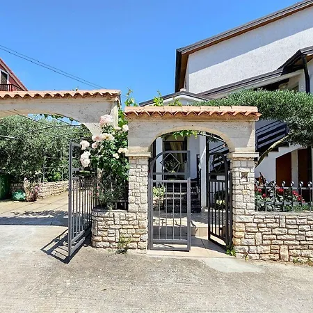 Mediterranes Und Hundefreundliches Nur 650 Meter Zum Strand Apartman *