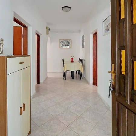 Mediterranes Und Hundefreundliches Nur 650 Meter Zum Strand Apartman *